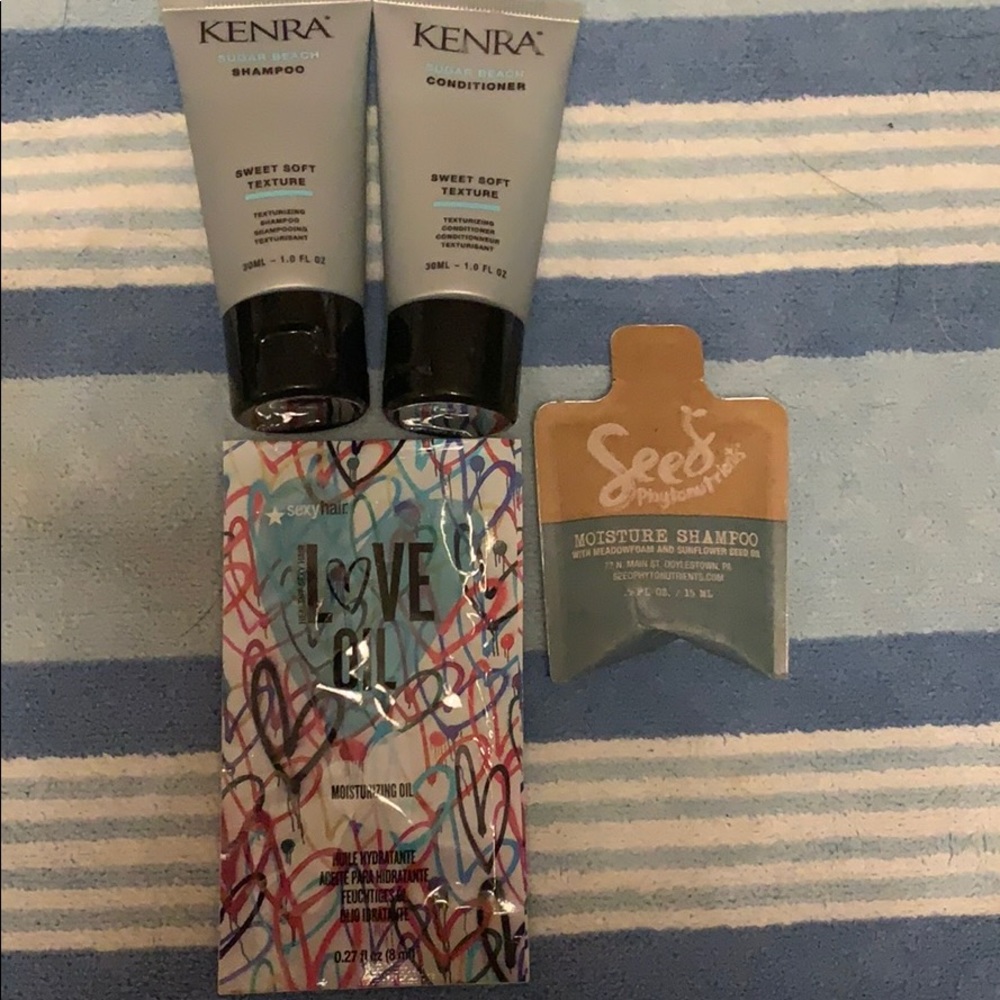 Hair care sample bundle